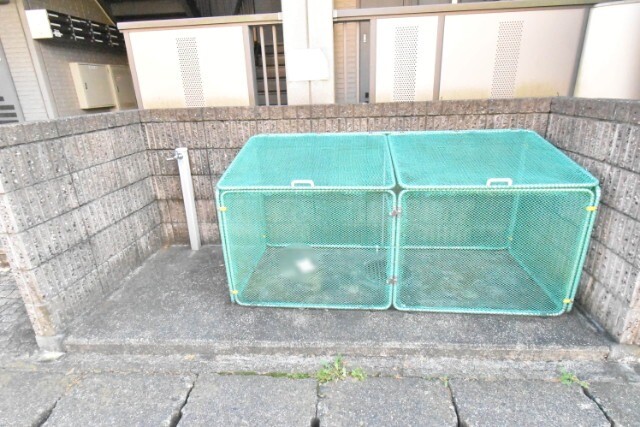 ��ʌ��������܎s�k��������Q���ڂ̃A�p�[�g�̂��̑�