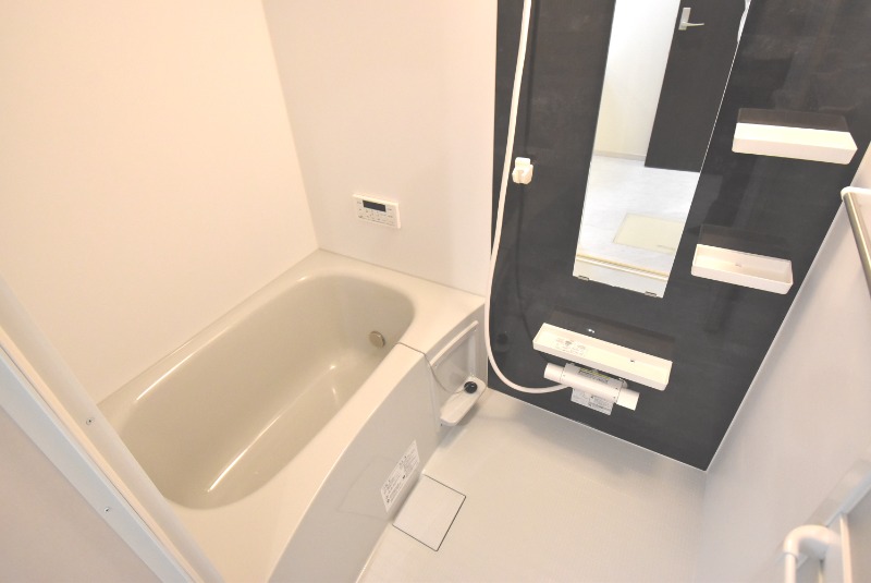 ��ʌ��z�J�s�����P���ڂ̃A�p�[�g�̃o�X