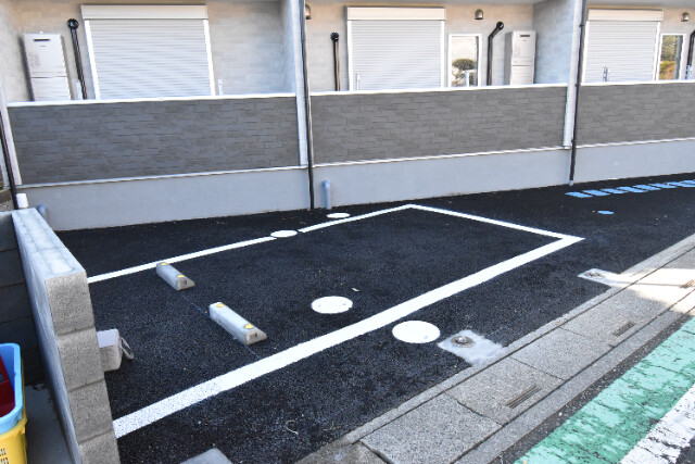 ��ʌ��z�J�s�����P���ڂ̃A�p�[�g�̒��ԏ�