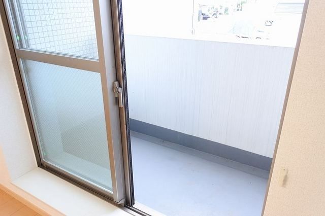 ��ʌ�����s�핽�Q���ڂ̃}���V�����̃o���R�j�[