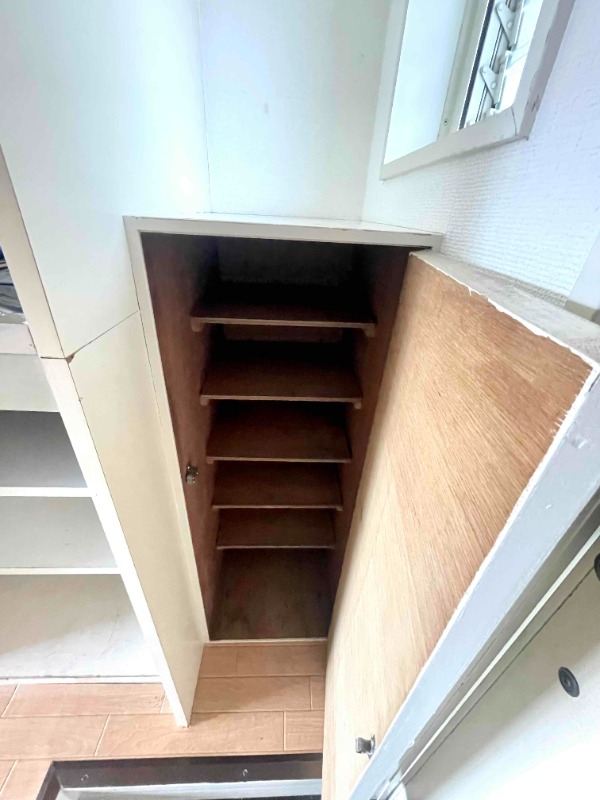 ��ʌ��x�m���s�ߐ����Q���ڂ̃A�p�[�g�̎��[