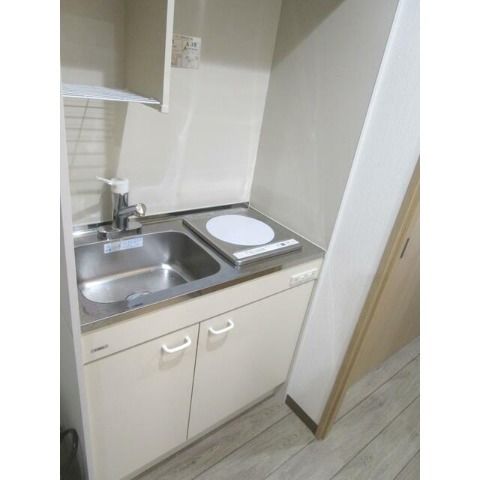 ��ʌ�����s�˒˓�P���ڂ̃}���V�����̃L�b�`��