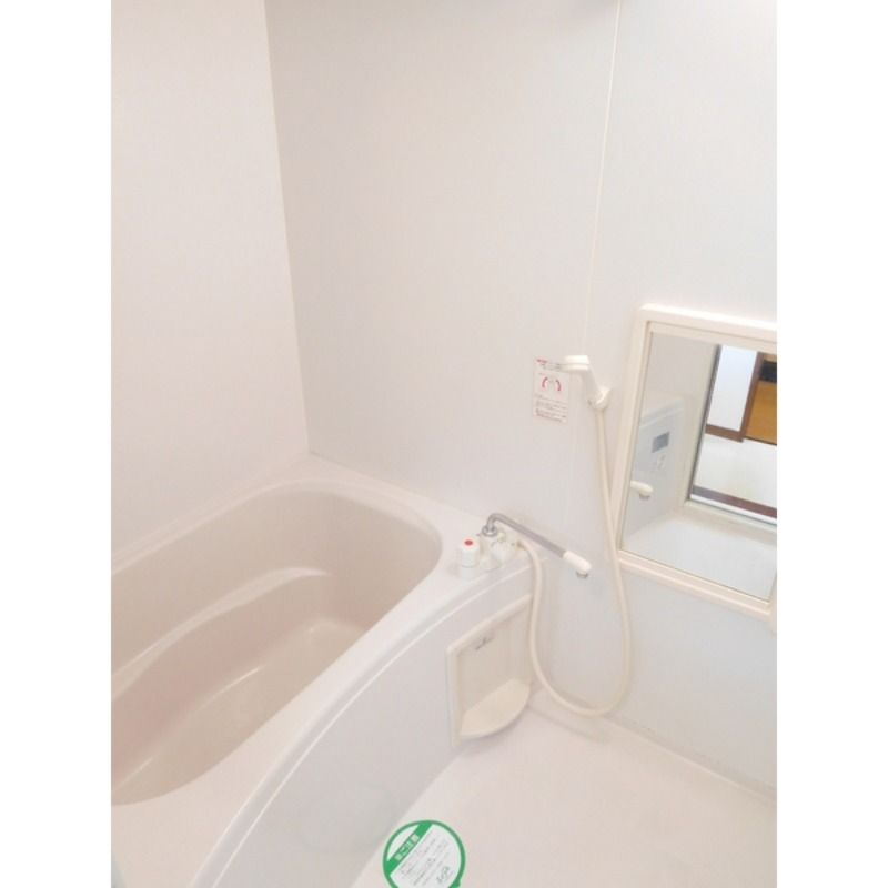 ��ʌ������s�ԌI�S���ڂ̃A�p�[�g�̃o�X