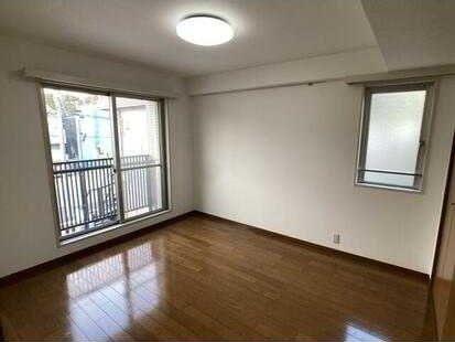 ��ʌ��������܎s��{��g�~���S���ڂ̃}���V�����̂��̑������E�X�y�[�X