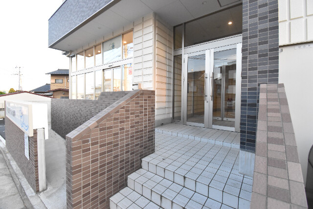 ��ʌ�����s�˒˓�P���ڂ̃}���V�����̃G���g�����X