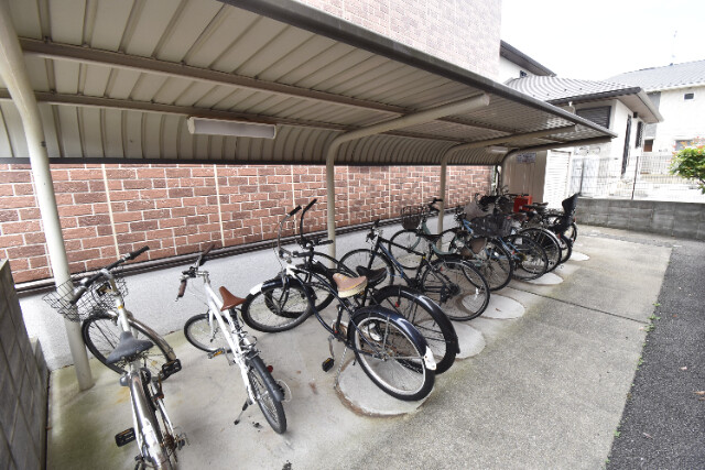 ��ʌ��������܎s����厚���V�n�̃A�p�[�g�̂��̑�