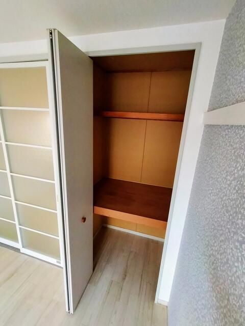 ��ʌ��������܎s��{��㏬���̃A�p�[�g�̎��[