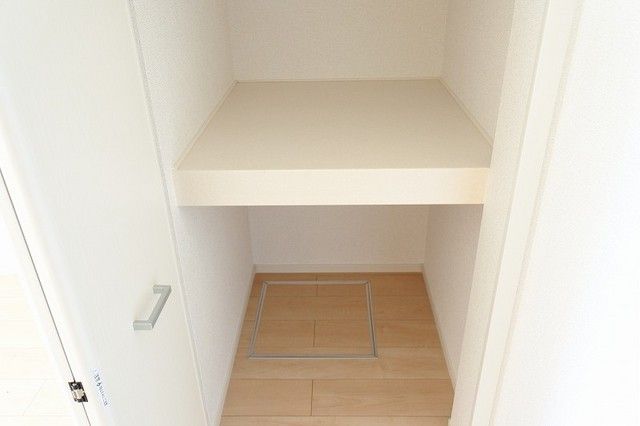 ��ʌ�����s�]�˂R���ڂ̃A�p�[�g�̎��[