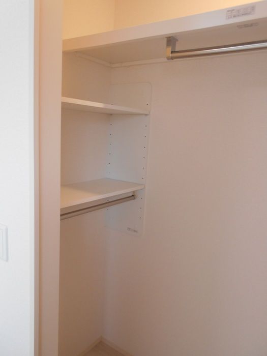 ��ʌ��z�J�s���z�J�R���ڂ̃A�p�[�g�̎��[