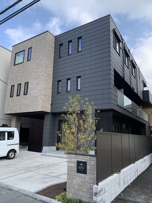 ��ʌ��z�J�s���z�J�W���ڂ̃}���V�����̌����O��