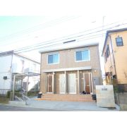 ��ʌ���z�s�厚��875-5�̃A�p�[�g�̌����O��