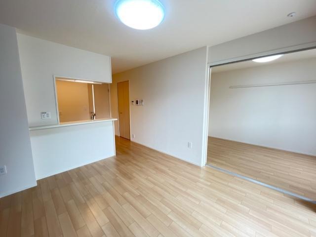 ��ʌ�����s�厚�����̃A�p�[�g�̋��ԁE���r���O