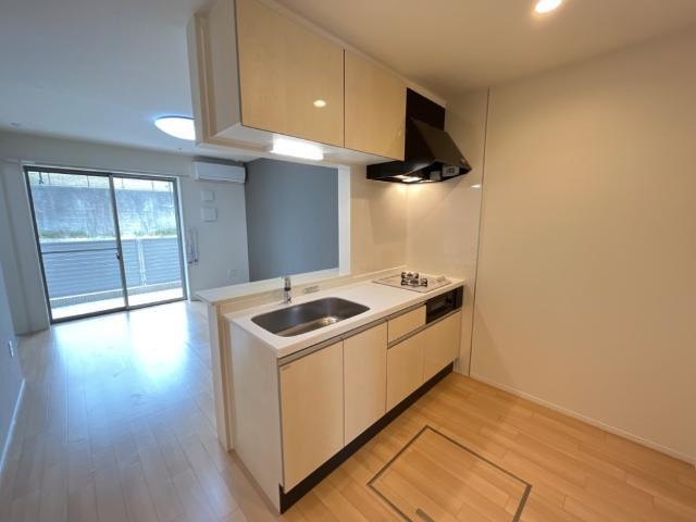 ��ʌ�����s�厚�����̃A�p�[�g�̃L�b�`��