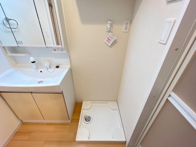 ��ʌ�����s�厚�����̃A�p�[�g�̂��̑��ݔ�