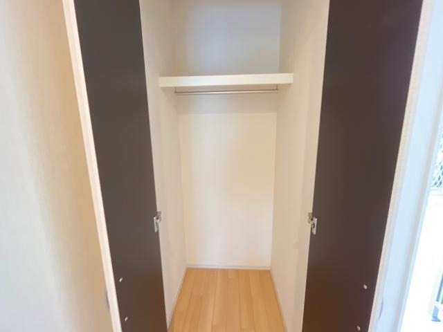 ��ʌ�����s�厚�����̃A�p�[�g�̎��[