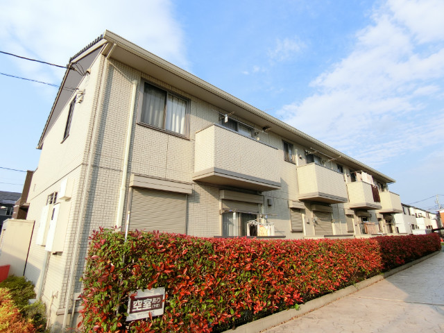 ��ʌ��z�J�s�ԎR���R���ڂ̃A�p�[�g�̌����O��