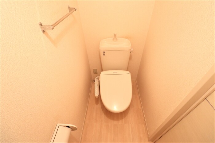 ��ʌ��z�J�s�ԎR���R���ڂ̃A�p�[�g�̃g�C��