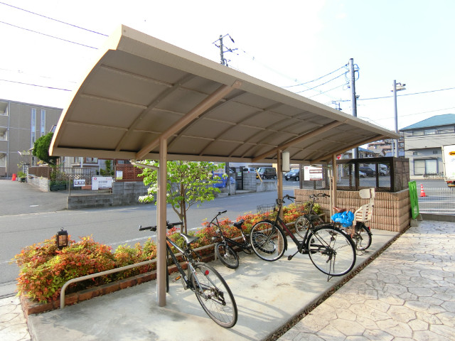 ��ʌ��z�J�s�ԎR���R���ڂ̃A�p�[�g�̂��̑�