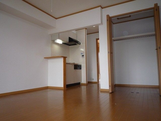 ��ʌ�����s�厚���s�̃A�p�[�g�̂��̑�