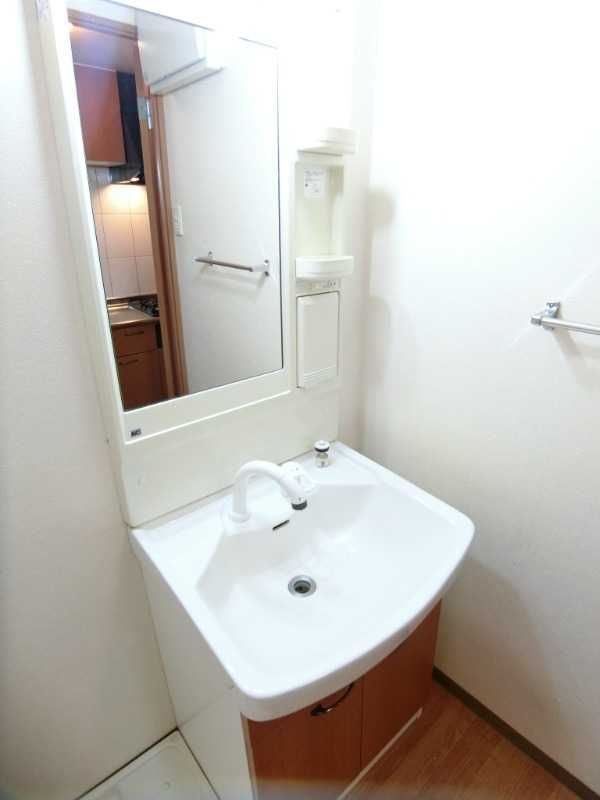 ��ʌ��z�J�s�{�{���P���ڂ̃}���V�����̐��ʏ�