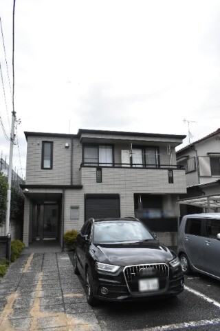 ��ʌ��������܎s������{�����S���ڂ̃A�p�[�g�̒��ԏ�