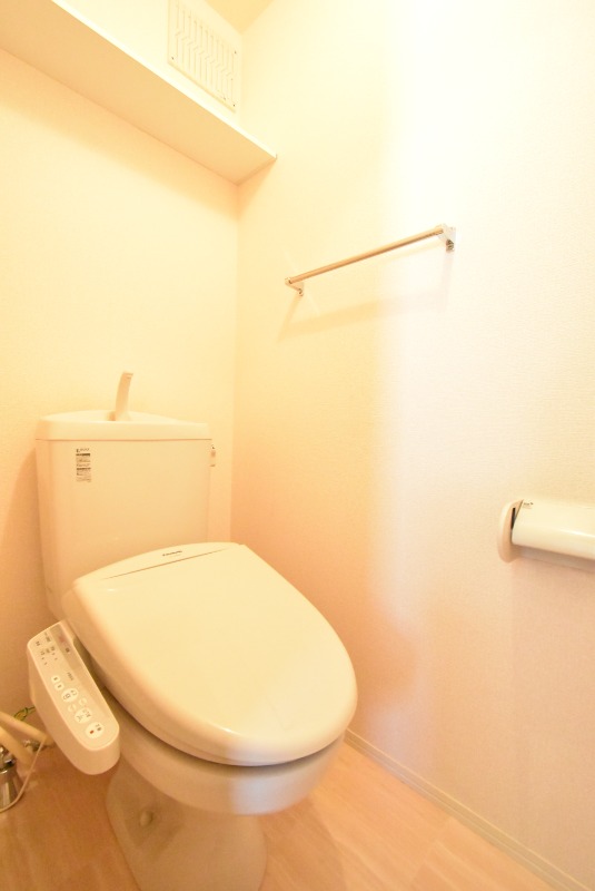 ��ʌ��z�J�s�ԎR���R���ڂ̃A�p�[�g�̃g�C��