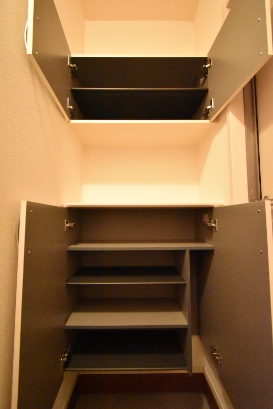 ��ʌ��z�J�s�ԎR���R���ڂ̃A�p�[�g�̌���