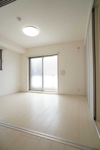 ��ʌ�����s�厚�V��h�̃A�p�[�g�̂��̑������E�X�y�[�X