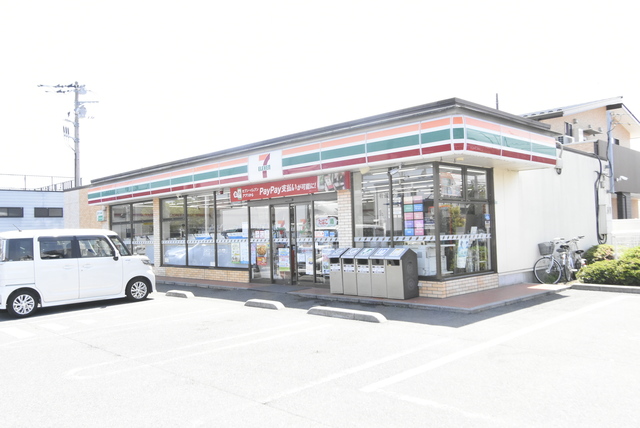 ��ʌ������s�k�J�R���ڂ̃A�p�[�g�̎���