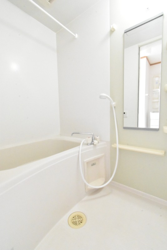 ��ʌ�����s�厚�ؑ]�C�̃A�p�[�g�̃o�X