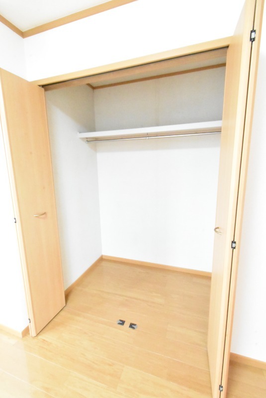 ��ʌ�����s�厚�ؑ]�C�̃A�p�[�g�̎��[