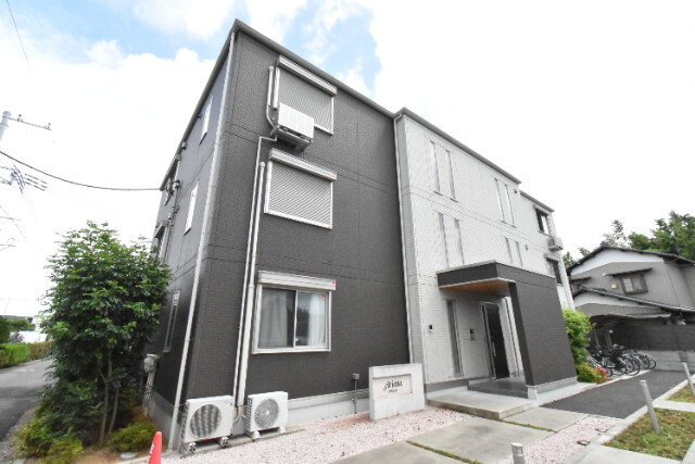 ��ʌ��������܎s�΋�厚�����̃A�p�[�g�̌����O��