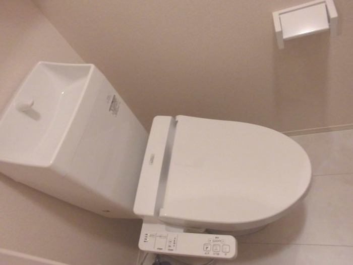 ��ʌ��������܎s�΋�厚�����̃A�p�[�g�̃g�C��