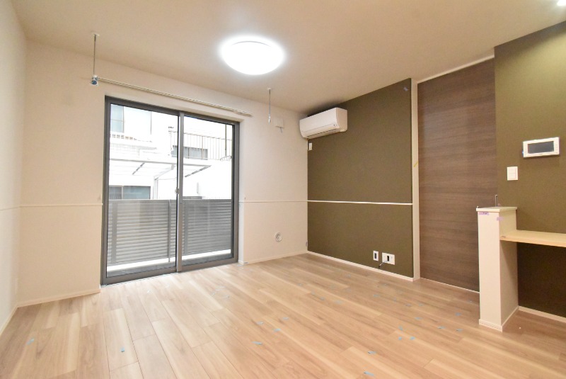 ��ʌ��z�J�s��z�J�R���ڂ̃}���V�����̋����E���r���O