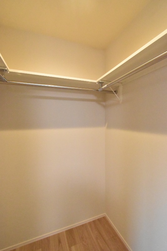 ��ʌ��z�J�s��z�J�R���ڂ̃}���V�����̎��[