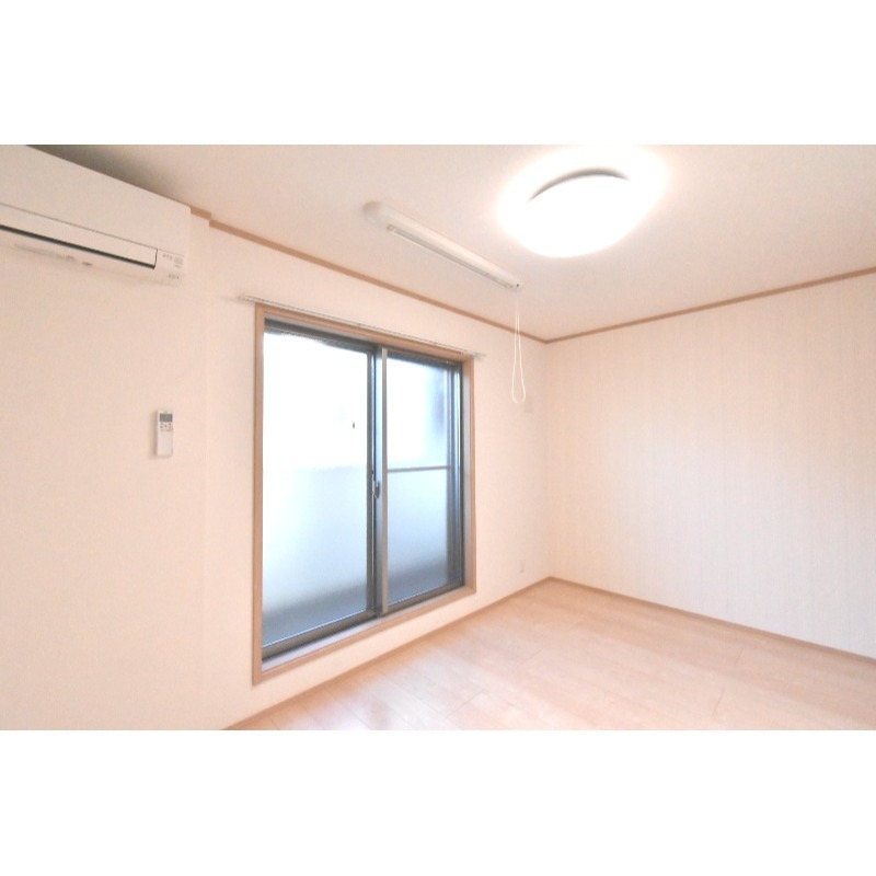 ��ʌ��������܎s�΋�厚���̃A�p�[�g�̋��ԁE���r���O