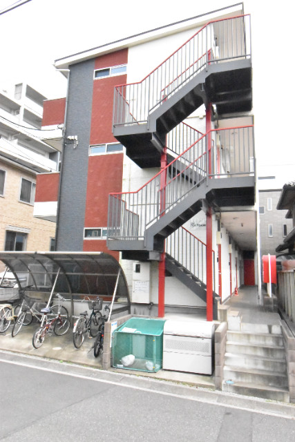 ��ʌ��������܎s�΋�厚���2471-1�̃A�p�[�g�̌����O��