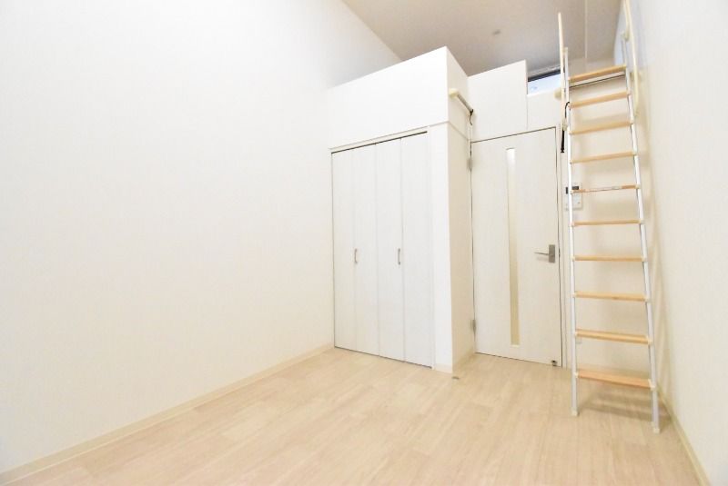 ��ʌ�����s�厚���s�����̃A�p�[�g�̋��ԁE���r���O