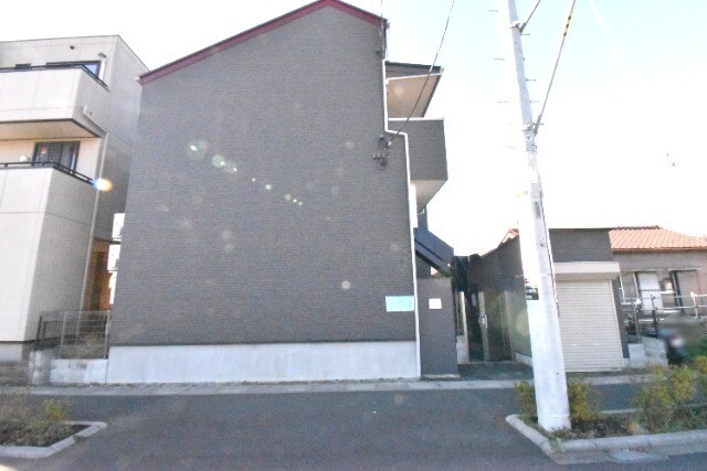 ��ʌ�����s�厚���s����302-1�̃A�p�[�g�̌����O��