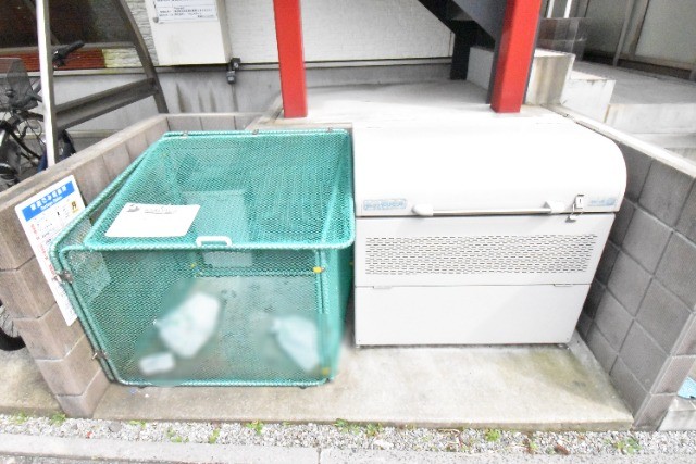 ��ʌ��������܎s�΋�厚���̃A�p�[�g�̂��̑�