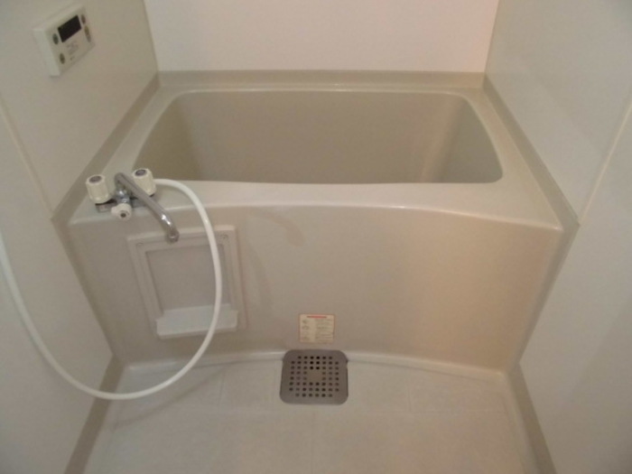 ��ʌ��z�J�s�ԓc�S���ڂ̃A�p�[�g�̐��ʏ�