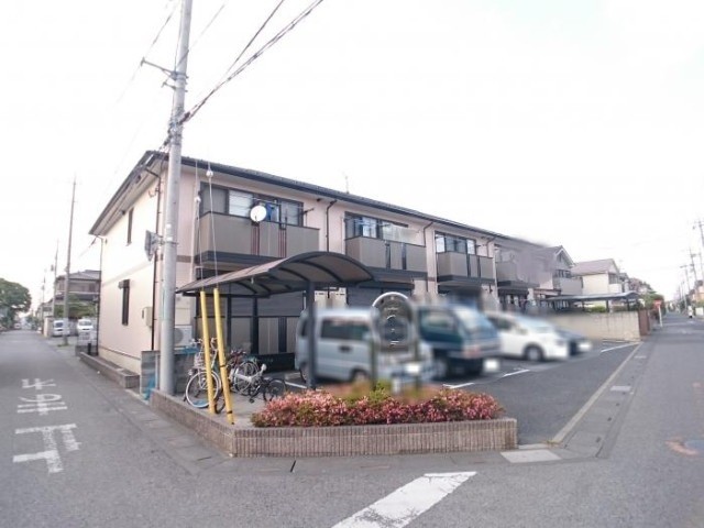 ��ʌ��z�J�s�ԓc�S���ڂ̃A�p�[�g�̒��ԏ�