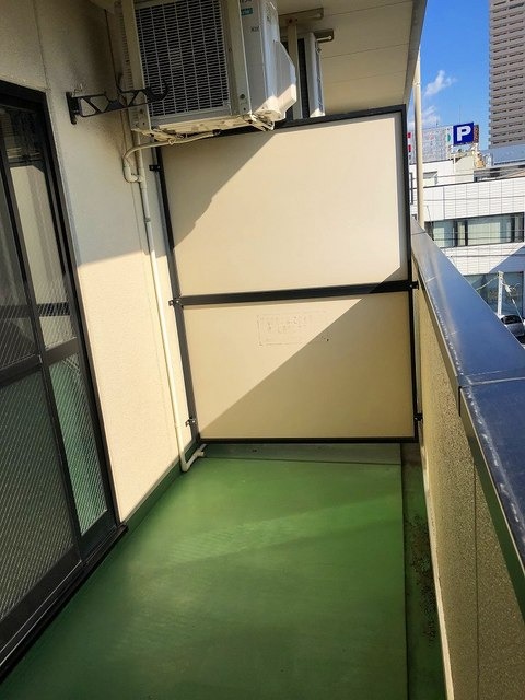 ��ʌ��z�J�s�k�z�J�Q���ڂ̃}���V�����̃o���R�j�[