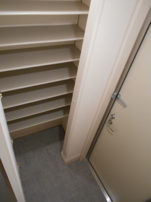 ��ʌ��z�J�s��z�J�S���ڂ̃A�p�[�g�̌���