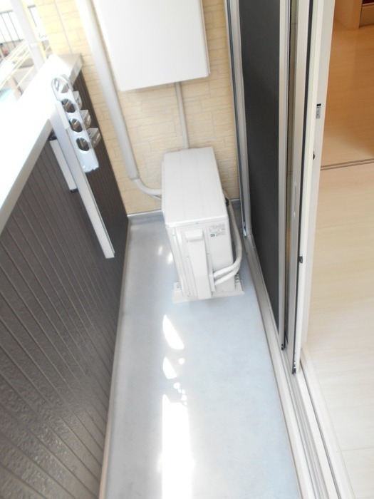 ��ʌ��z�J�s��z�J�S���ڂ̃A�p�[�g�̃o���R�j�[