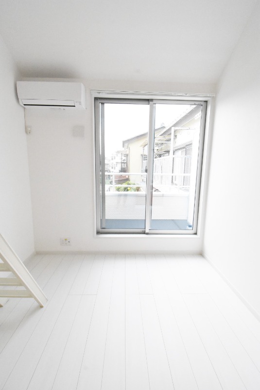 ��ʌ��n�s�ˉz�P���ڂ̃A�p�[�g�̂��̑������E�X�y�[�X