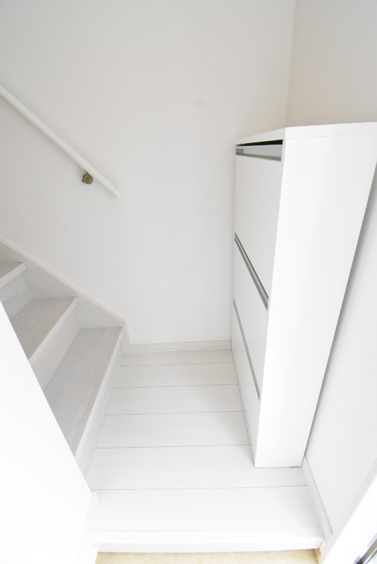 ��ʌ��n�s�ˉz�P���ڂ̃A�p�[�g�̌���