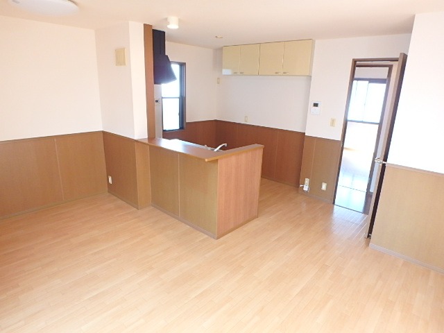 ��ʌ��������܎s������厚�@���̃A�p�[�g�̋��ԁE���r���O