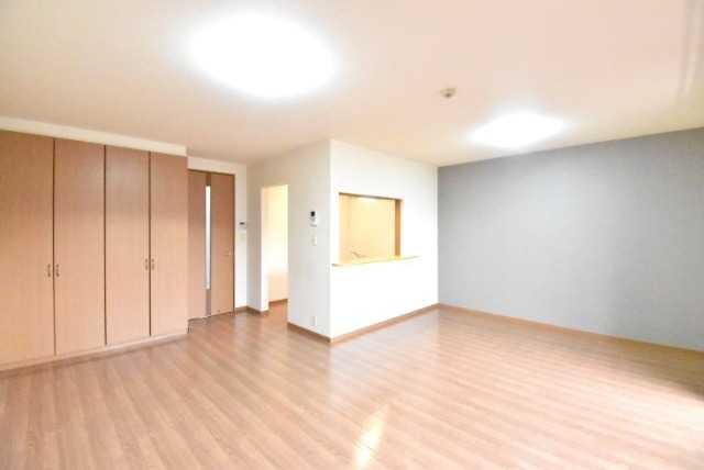 ��ʌ�����s�厚�ΐ_�̃}���V�����̂��̑������E�X�y�[�X