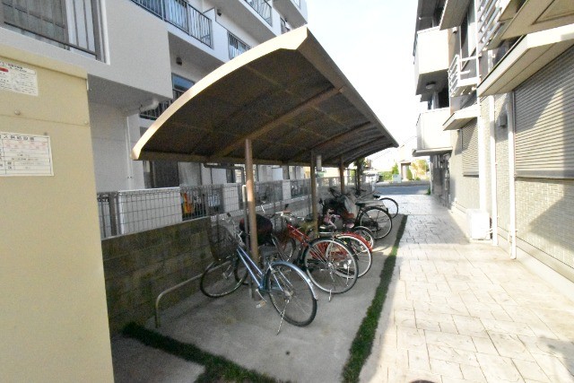 ��ʌ��z�J�s���C�N�^�E���P���ڂ̃A�p�[�g�̂��̑�